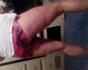 Twerking Slut!