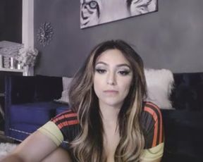 latina__queen 2