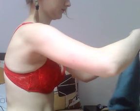 Mia red