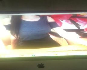 Britnyy Eliinaa flashing her pussy and asshole