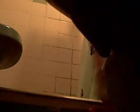 Mariana En la Ducha