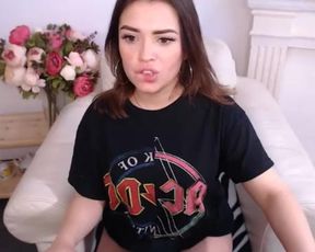 hot teen showing pussy and tits live