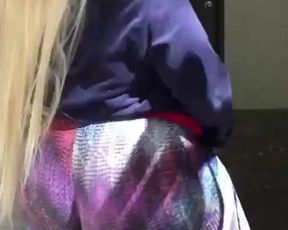 HUUUUGE fat ass twerking