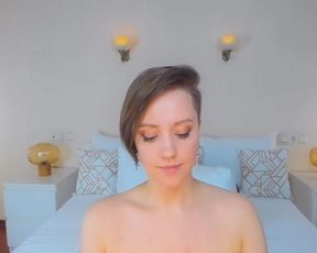 Enchanting Vixen And Her Sexually Bold Show Live