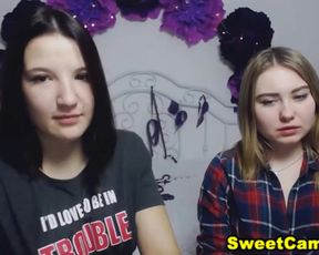 Hot Teen Duo ing Pussy On Webcam